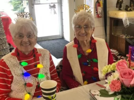 Gêmeas comemoram 100 anos: “sempre fizemos tudo juntas desde que nascemos”